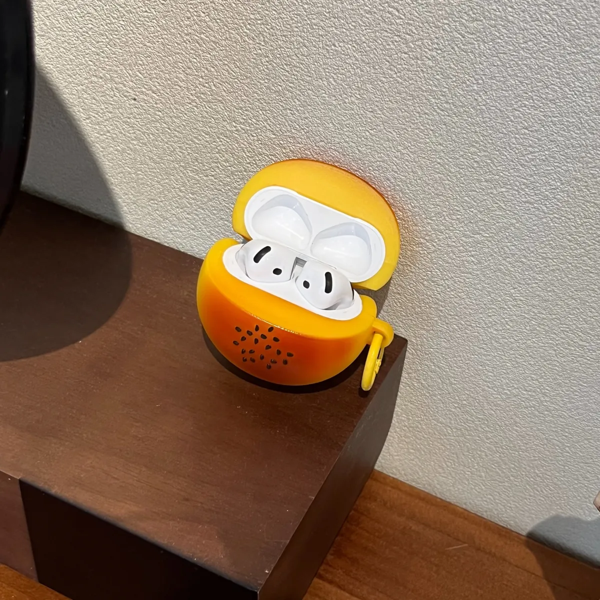 硅胶蛋黄酥耳机套适用苹果 AirPods Pro 第二代 新款耳机壳AirPods 1/2防摔AirPods 4简约保护套AirPods 3防尘高级感 - 图片 4