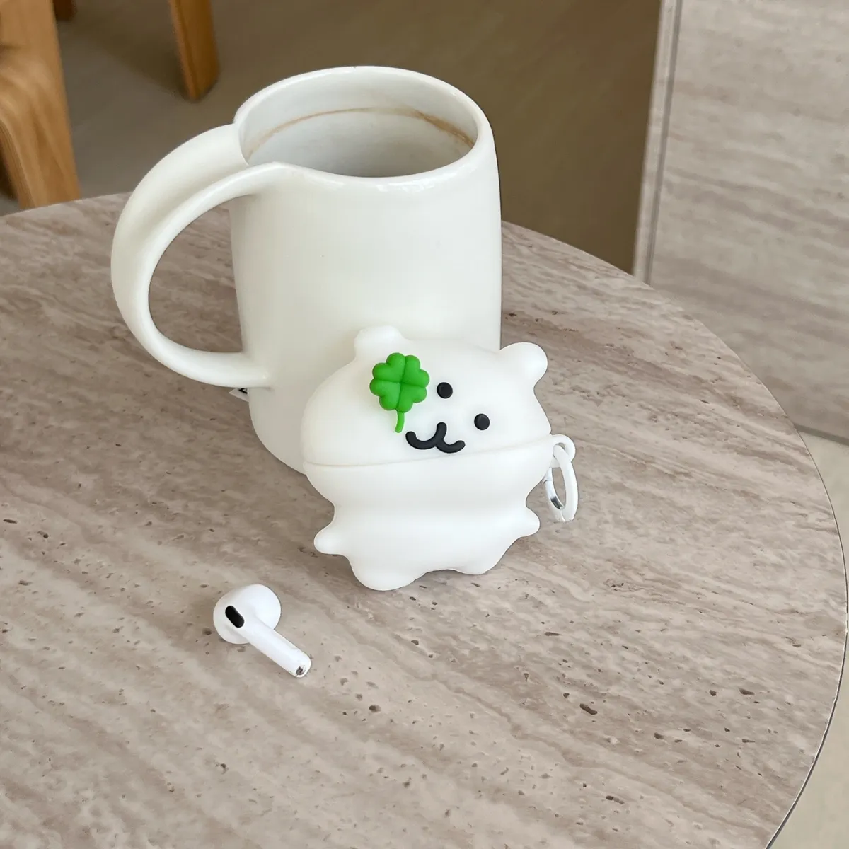 硅胶四叶草自嘲熊耳机套适用Airpods4保护套可爱卡通Airpodspro降噪耳机保护套Airpods2网红超火女款Airpods3全包防摔