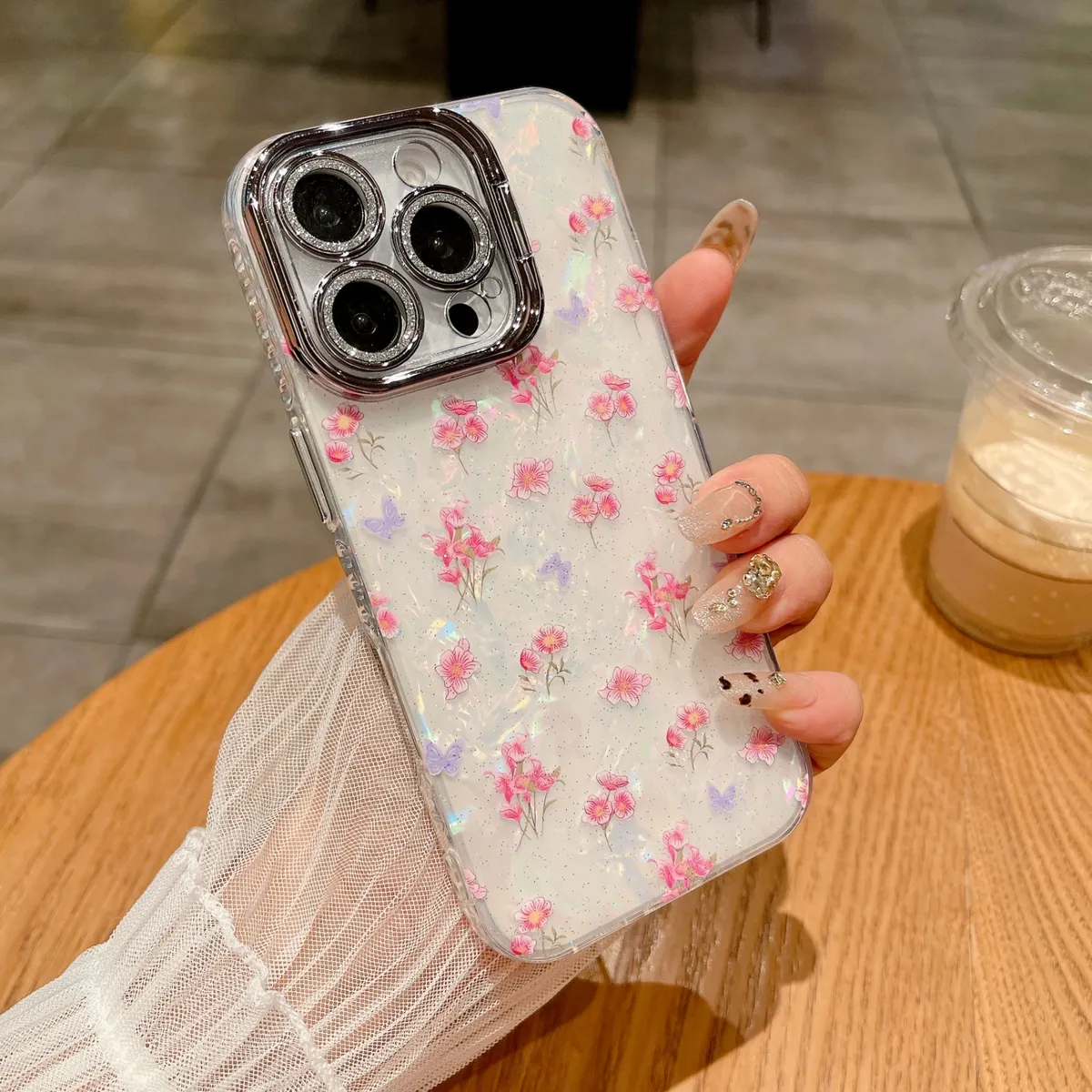 适用苹果系列iPhone16网红手机壳14promax小清新15promax粉底小碎花全包镜头支架14/13高级感新款保护套