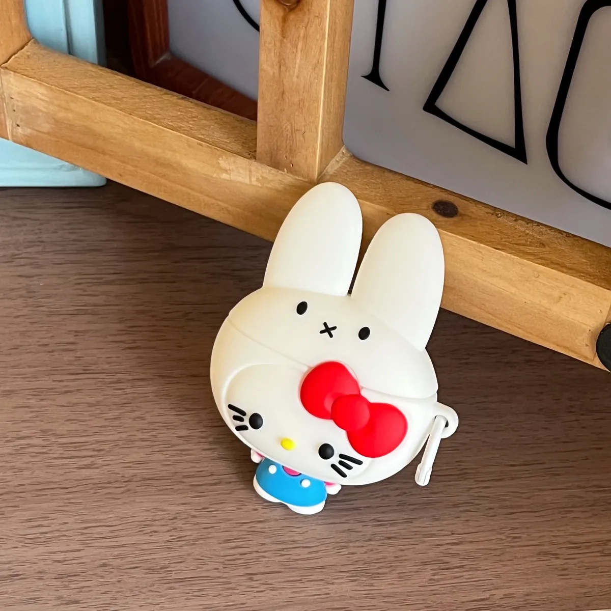 硅胶米菲KT耳机套适用苹果 AirPods Pro 第二代 新款耳机壳AirPods 1/2防摔AirPods 4简约保护套AirPods 3防尘高级感 - 图片 2