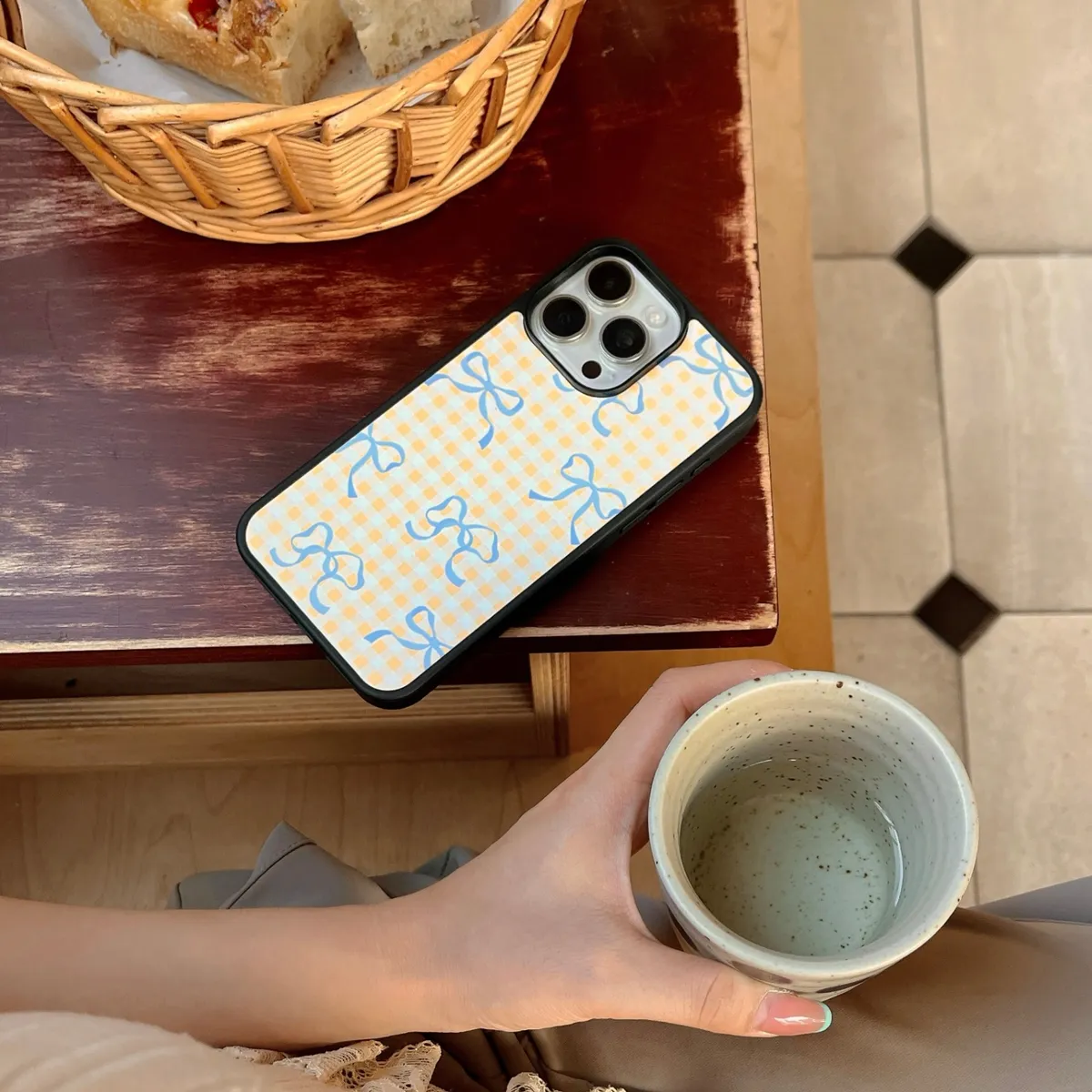 黑边黄白格蓝蝴蝶结适用于苹果16ProMax手机壳韩风小众少女心iPhone15新款简约高级感13ProMax防摔保护套 - 图片 10