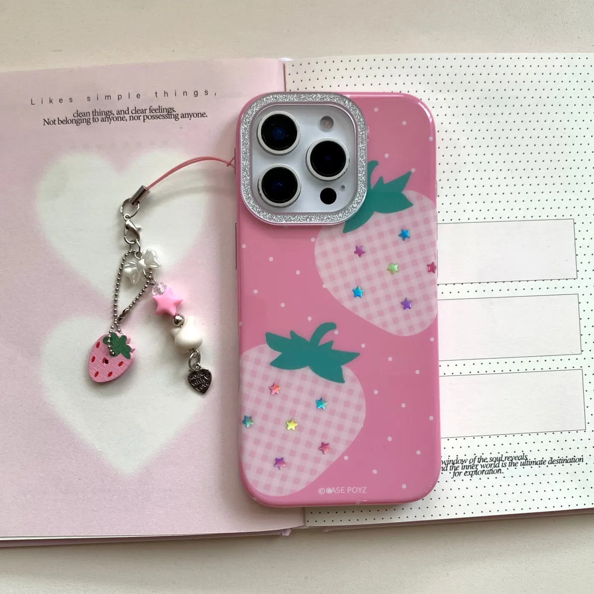 鎏金草莓挂饰适用于苹果16/15/14/13/promax手机壳iphone16promax可爱卡通 - 图片 8