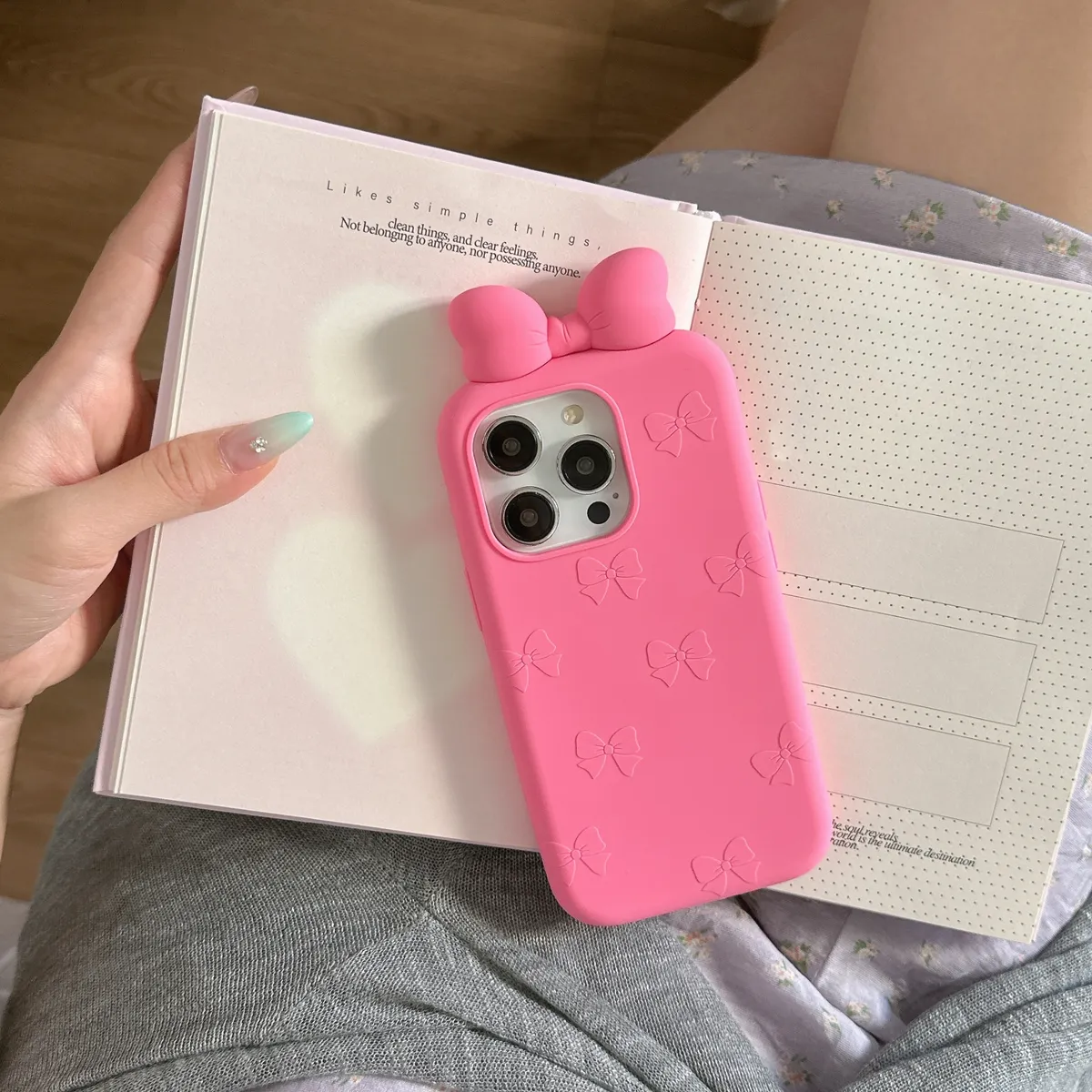 卡通立体可爱蝴蝶结适用iPhone15promax手机壳苹果16pro保护套13硅胶14防摔新款情侣创意软壳