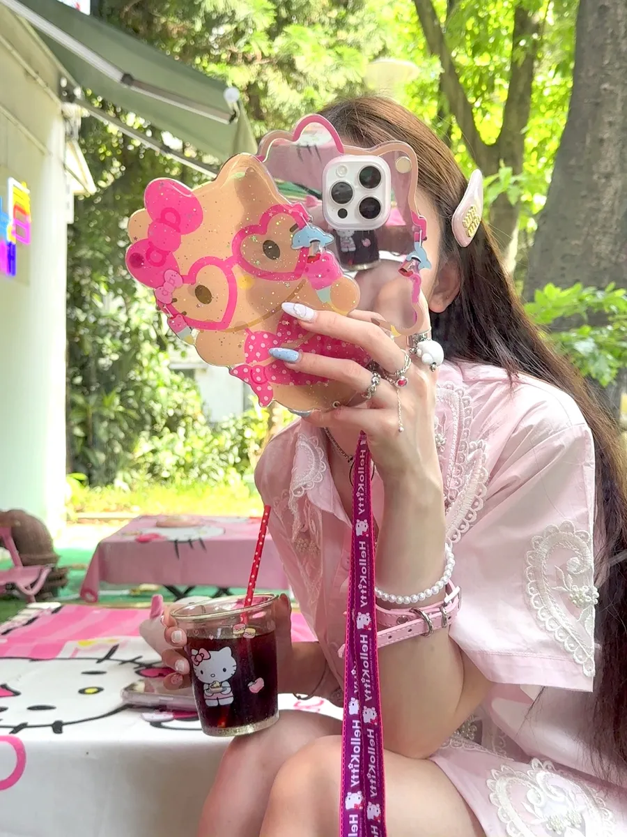 斜背推拉镜子黑皮海岛比基尼helloKitty适用16ProMax苹果手机壳iPhone15Pro防摔13p男女款15保护套 - 图片 7