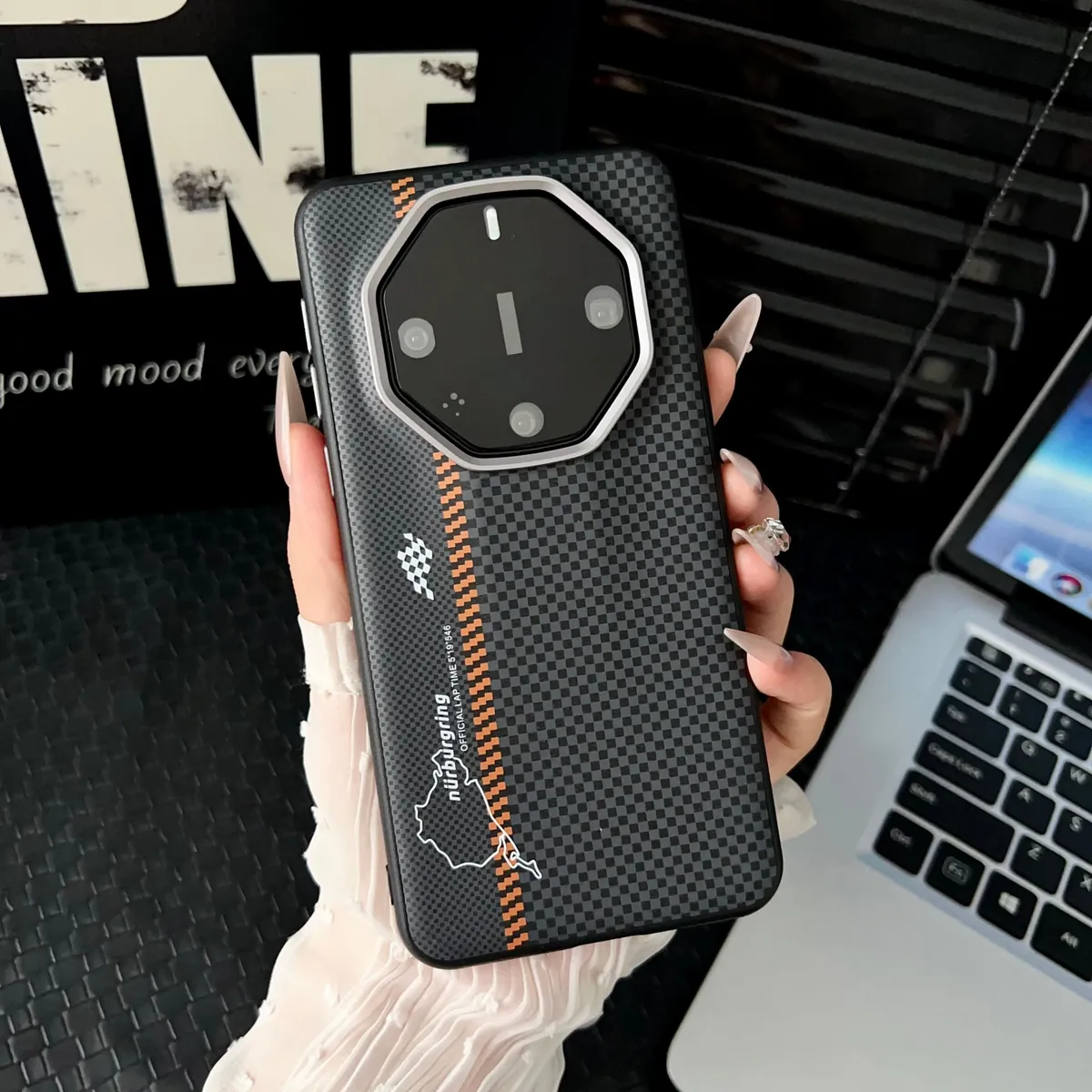 适用于Mate 60/70RS北欧风纽北赛道系列手机壳