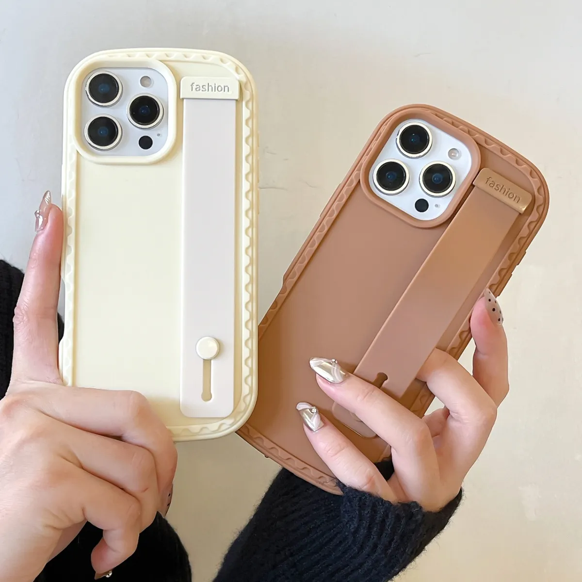 防尘塞推窗 手腕带 小众ins温柔个奶油白纯色软壳适用16promax苹果15手机壳iPhone14pro简约13promax保护套16软壳15 - 图片 3