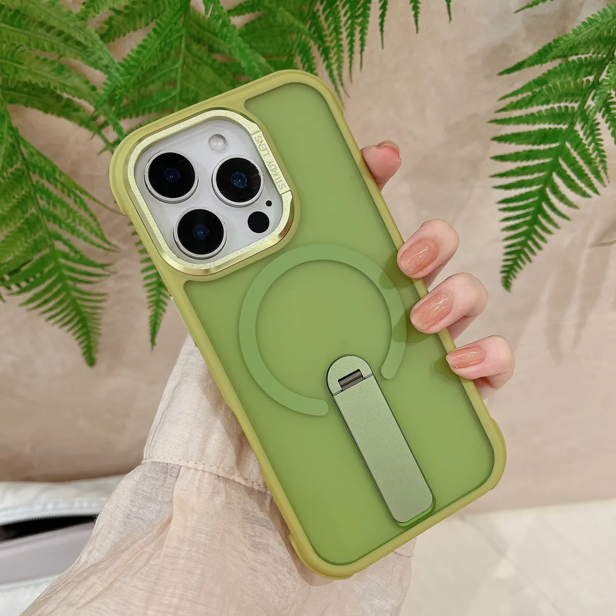 适用GSM三星iPhone苹果magsafe磁吸四角防摔磨砂肤感耐磨360旋转站立支架TPU二合一五金按键五金相框防滑手机壳 - 图片 3