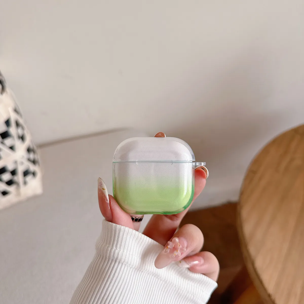 适用AirPods3AirPods4透明壳airpods2/1/2代耳机套airpodspro2代简约防摔全包4代单色渐变耳机壳 - 图片 4