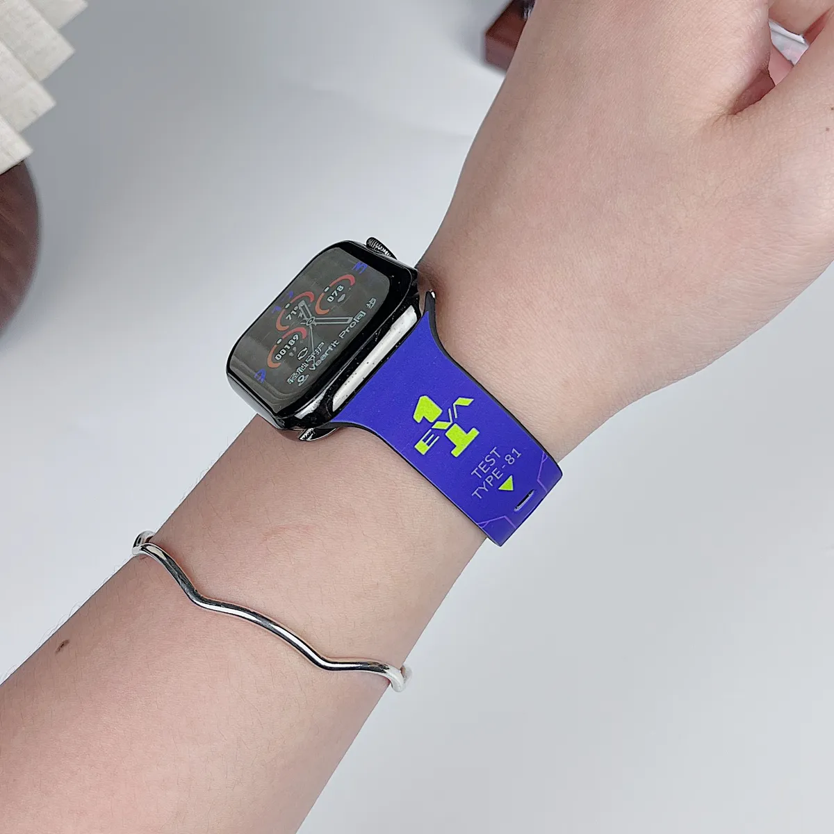 苹果-CASETiFY表带EVA高达联名-硅胶材质适用S1-S10腕带S9高级感表带S8 - 图片 2