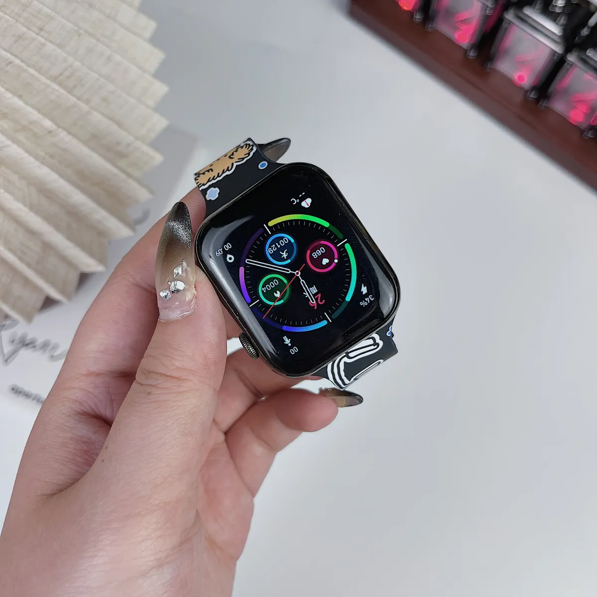 苹果-CASETiFY表带LULU猪涂鸦猫狗-硅胶材质适用S1-S10腕带S9高级感表带S8