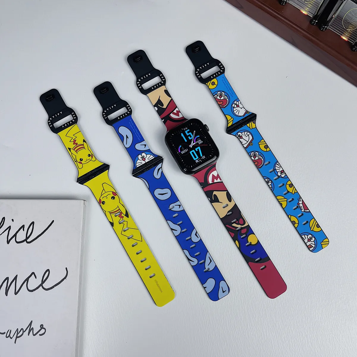 苹果-CASETiFY表带哆啦A梦联名皮卡丘-硅胶材质适用S1-S10腕带S9高级感表带S8 - 图片 4