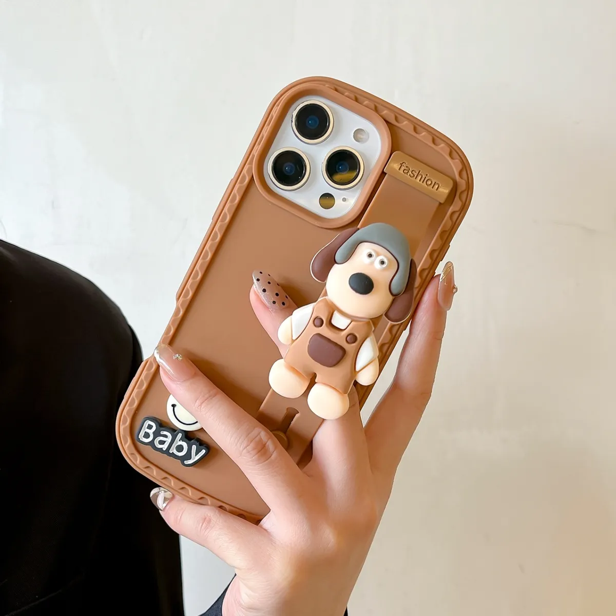 防尘塞推窗 掌门狗手腕带  ins风复古棕色适用iPhone16promax苹果15pro手机壳14软壳防摔13promax新款16女 - 图片 7