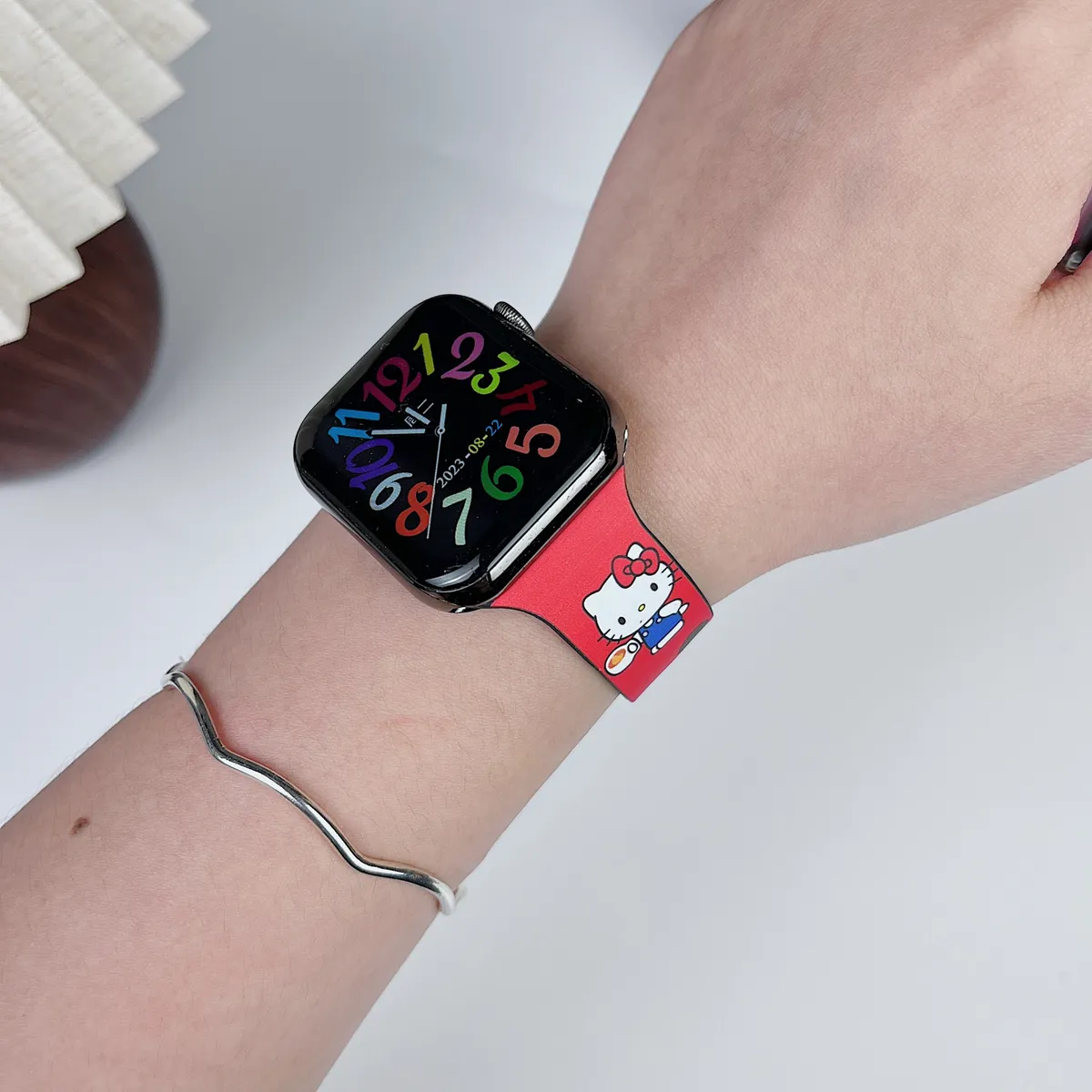 苹果-CASETiFY联名KT猫表带-硅胶材质适用S1-S10腕带S9高级感表带S8