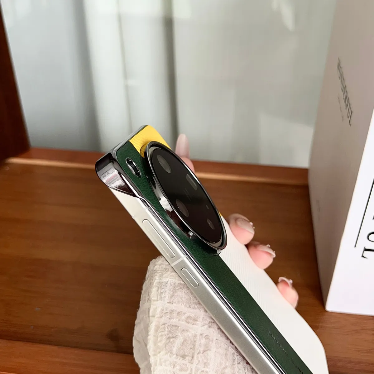 适用于华为MATE系列型格红绿三色拼接手机壳 - 图片 4