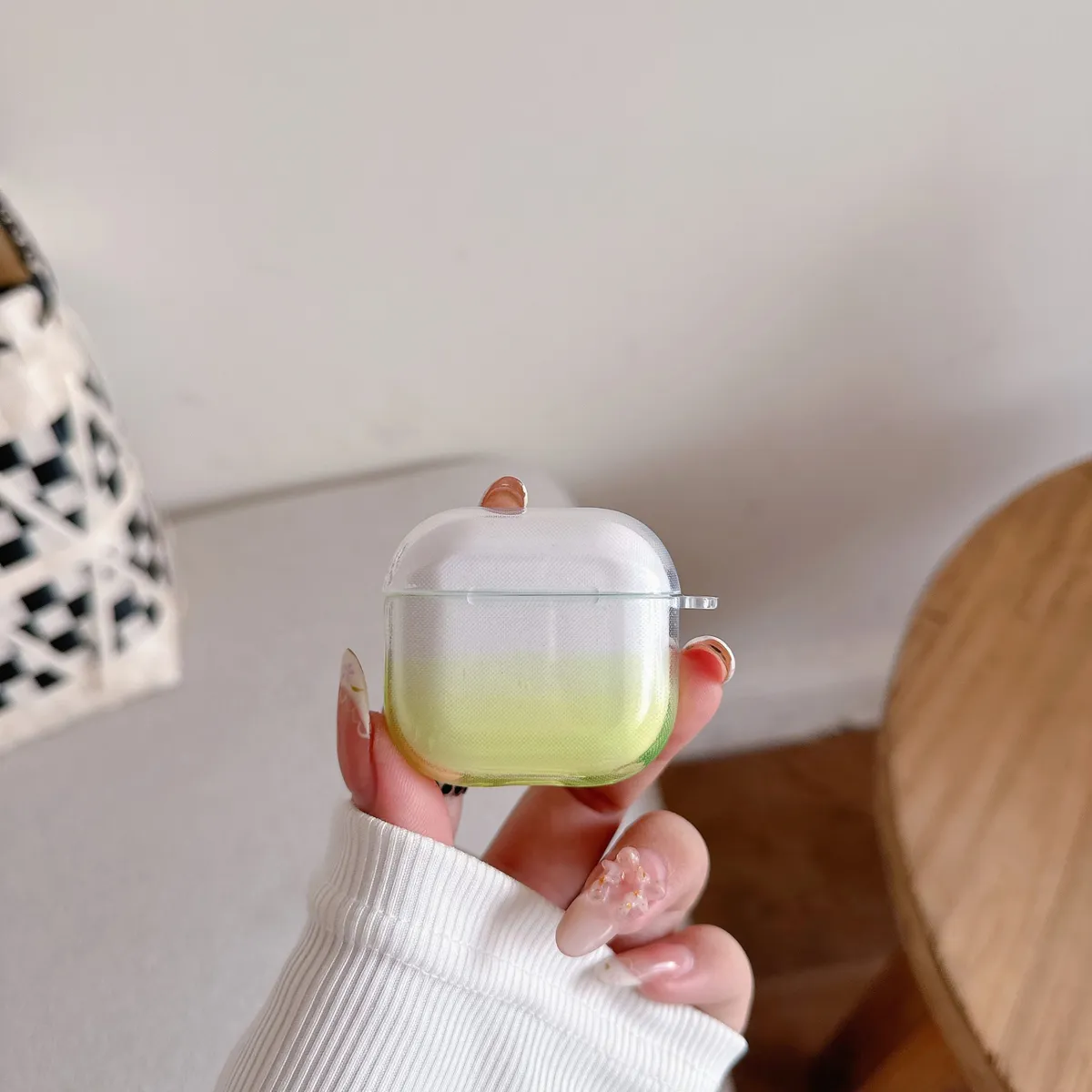 适用AirPods3AirPods4透明壳airpods2/1/2代耳机套airpodspro2代简约防摔全包4代单色渐变耳机壳 - 图片 2