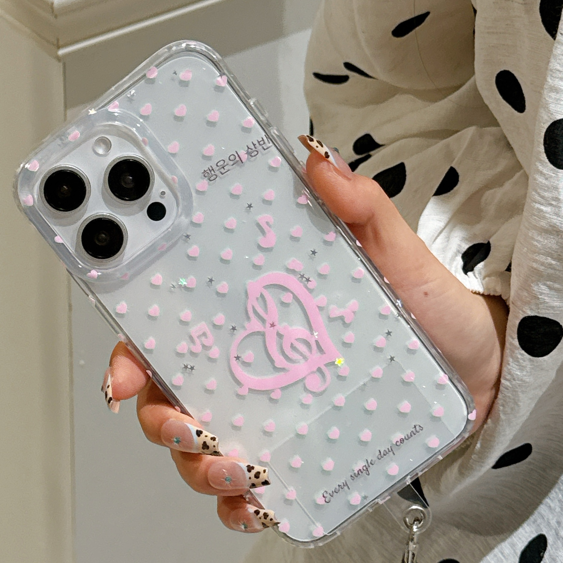 淳于亦ins风黑色粉色爱心适用苹果16promax手机壳15pro防摔保护14/13软壳12/11创意个性简约爱心少女 - 图片 2