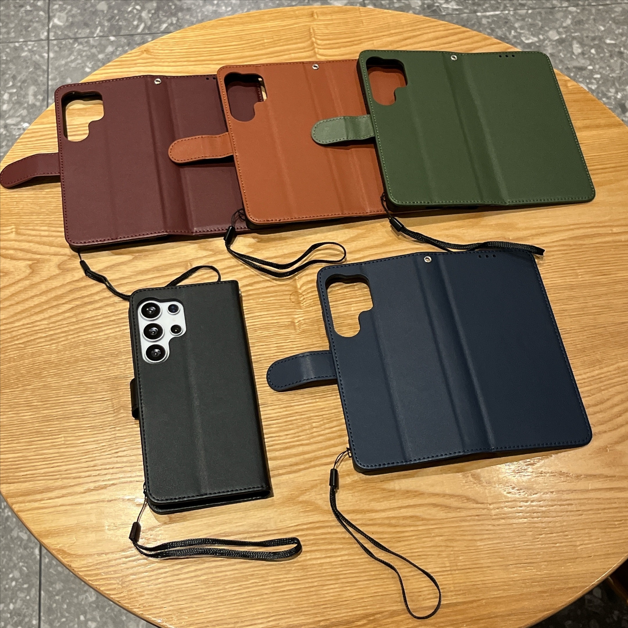 高端素皮防摔适用于S25 Plus / S24 Plus / S23+翻盖皮套 插卡磁吸 防指纹设计 - 图片 6